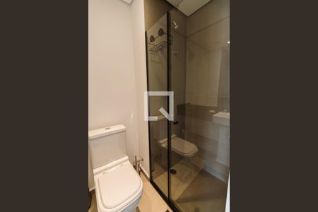Banheiro de kitnet/studio para alugar com 1 quarto, 29m² em Perdizes, São Paulo