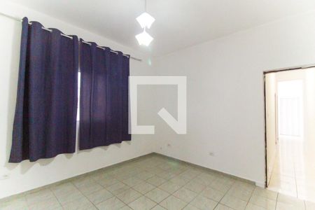 Sala de casa para alugar com 2 quartos, 75m² em Vila Carmosina, São Paulo