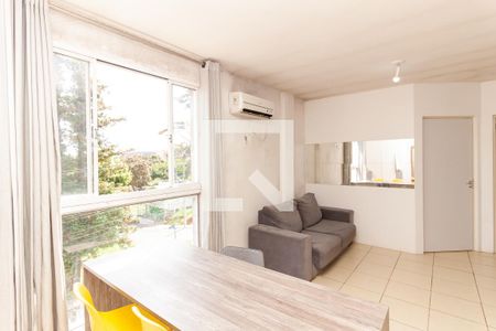 Sala de apartamento à venda com 2 quartos, 50m² em Vila Nova, Novo Hamburgo