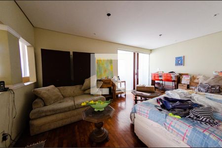 Sala de casa à venda com 5 quartos, 525m² em Carlos Prates, Belo Horizonte