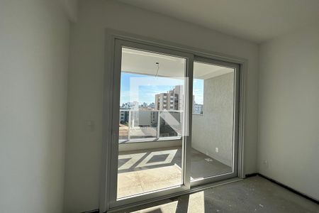 Sala de apartamento à venda com 3 quartos, 95m² em Morro do Espelho, São Leopoldo