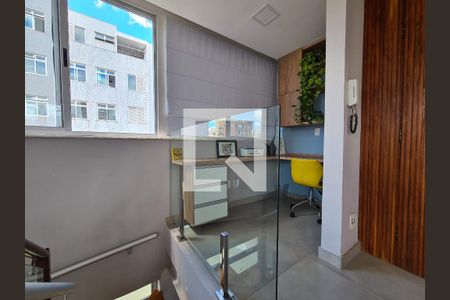 Sala de apartamento à venda com 3 quartos, 150m² em Cruzeiro, Belo Horizonte