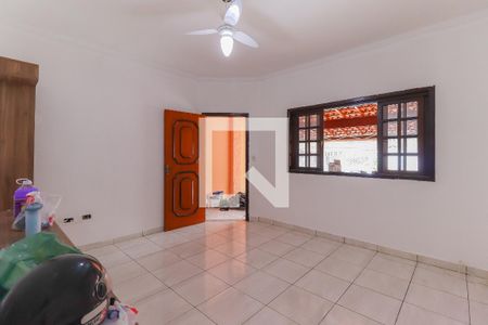 Casa para alugar com 85m², 3 quartos e 2 vagasSala