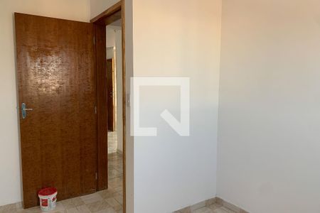 Quarto 2 de apartamento para alugar com 2 quartos, 55m² em Parque Santa Rosa, Suzano