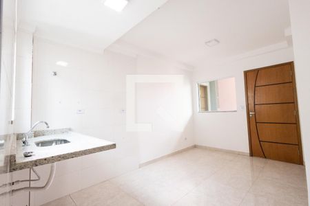 Sala e Cozinha de apartamento para alugar com 2 quartos, 43m² em Vila Esperança, São Paulo