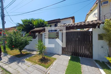 Fachada de casa à venda com 5 quartos, 300m² em Marazul, Niterói