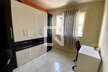 Quarto 2 de apartamento para alugar com 2 quartos, 54m² em Parque Centenario, Duque de Caxias