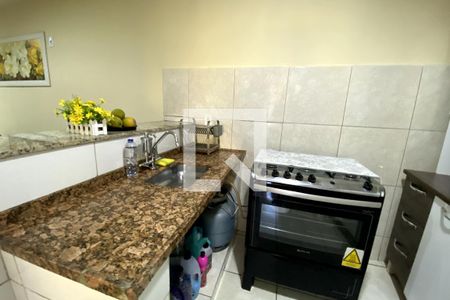 Cozinha de apartamento para alugar com 2 quartos, 54m² em Parque Centenario, Duque de Caxias