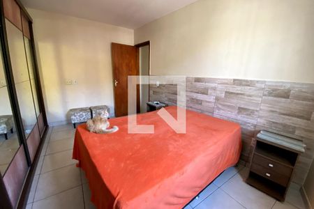 Quarto  de apartamento para alugar com 2 quartos, 54m² em Parque Centenario, Duque de Caxias