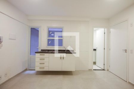 Studio/Quarto e Cozinha  de kitnet/studio para alugar com 0 quarto, 22m² em São Lucas, São Paulo