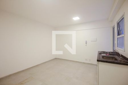 Studio/Quarto e Cozinha  de kitnet/studio para alugar com 0 quarto, 22m² em São Lucas, São Paulo