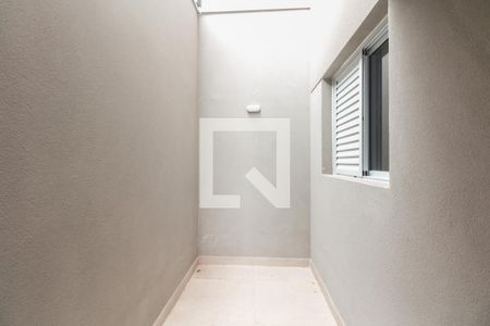 Varanda  de kitnet/studio para alugar com 0 quarto, 32m² em São Lucas, São Paulo