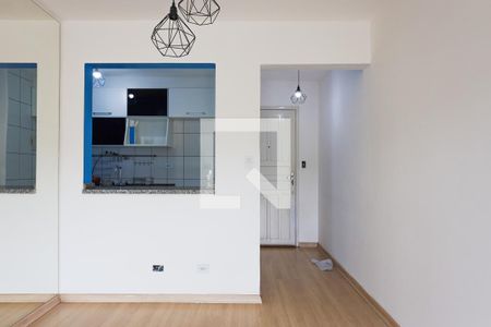 Sala de apartamento para alugar com 2 quartos, 56m² em Parque Rincão, Cotia