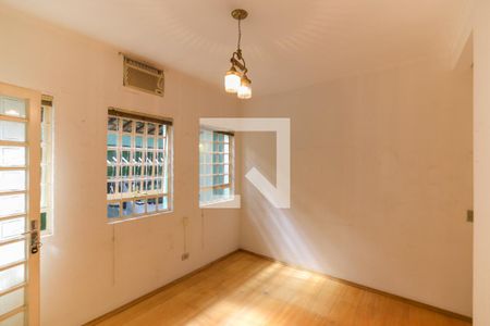 Sala de casa para alugar com 2 quartos, 150m² em Super Quadra Morumbi, São Paulo