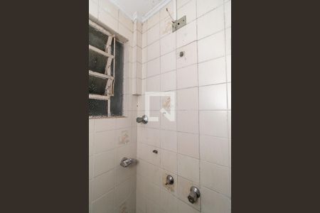 Banheiro de apartamento à venda com 1 quarto, 35m² em Bonfim, Porto Alegre