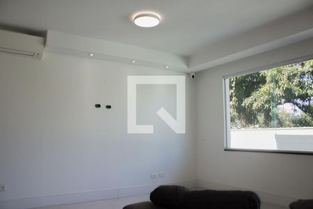 Sala de casa para alugar com 3 quartos, 200m² em Água Fria, São Paulo