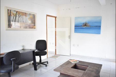 Sala de casa para alugar com 2 quartos, 2500m² em Campo Grande, Rio de Janeiro