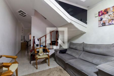 Sala de casa à venda com 4 quartos, 243m² em Parque Guarani, São Paulo