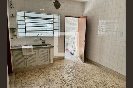 Casa à venda com 3 quartos, 138m² em Água Rasa, São Paulo