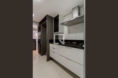 Cozinha de apartamento à venda com 2 quartos, 87m² em Passo D&#8217;areia, Porto Alegre