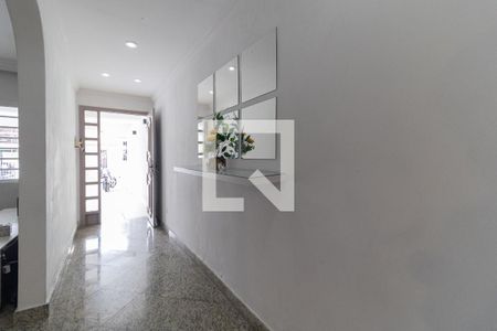 Entrada  de casa à venda com 4 quartos, 120m² em Sacomã, São Paulo