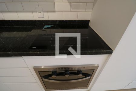 Cozinha de apartamento para alugar com 1 quarto, 32m² em Butantã, São Paulo