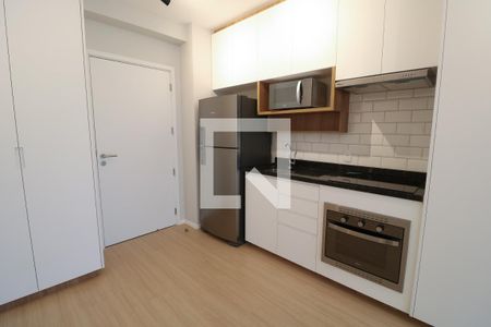 Cozinha de apartamento para alugar com 1 quarto, 32m² em Butantã, São Paulo