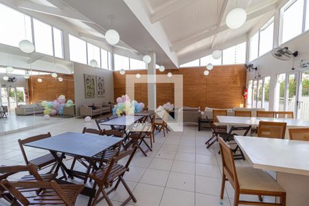 Apartamento à venda com 62m², 2 quartos e 1 vaga Apartamento à venda com 62m², 2 quartos e 1 vagaÁrea comum - Salão de festas