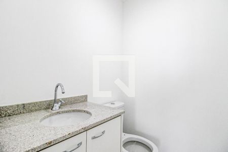 Lavabo de apartamento para alugar com 3 quartos, 84m² em Jardim das Acácias, São Paulo