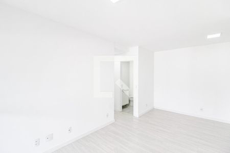 Sala de apartamento para alugar com 3 quartos, 84m² em Jardim das Acácias, São Paulo