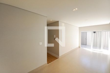 Casa para alugar com 130m², 3 quartos e 4 vagasSala