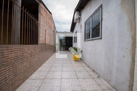 garagem de casa à venda com 3 quartos, 120m² em Canudos, Novo Hamburgo