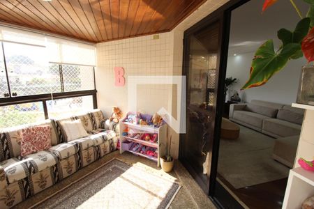 Varanda de apartamento para alugar com 3 quartos, 187m² em Jardim Avelino, São Paulo