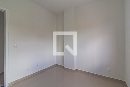 Quarto 1 de apartamento para alugar com 2 quartos, 65m² em Jardim das Américas, Curitiba