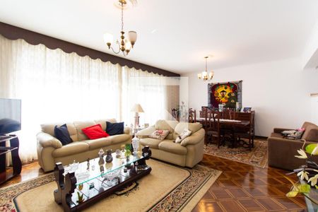 Sala de casa para alugar com 3 quartos, 270m² em Jardim Analia Franco, São Paulo