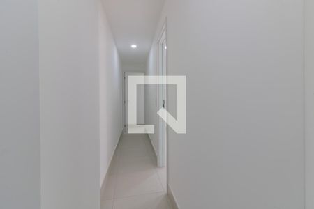 Corredor de apartamento para alugar com 3 quartos, 110m² em Recreio dos Bandeirantes, Rio de Janeiro