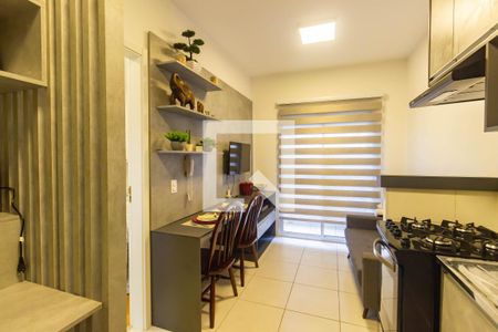 Sala e Cozinha de casa para alugar com 1 quarto, 28m² em Ferreira, São Paulo