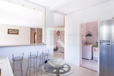 Casa de condomínio à venda com 274m², 2 quartos e 2 vagas Casa de condomínio à venda com 274m², 2 quartos e 2 vagascozinha 1