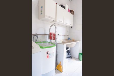 Casa de condomínio à venda com 274m², 2 quartos e 2 vagas Casa de condomínio à venda com 274m², 2 quartos e 2 vagasÁrea de Serviço