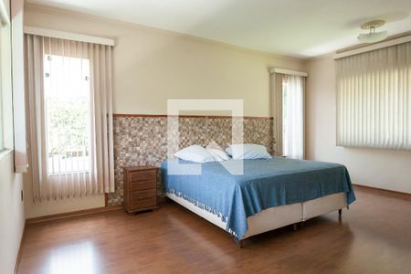 Casa de condomínio à venda com 274m², 2 quartos e 2 vagas Casa de condomínio à venda com 274m², 2 quartos e 2 vagassuite