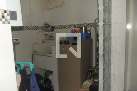 Banheiro  de apartamento à venda com 2 quartos, 76m² em Sampaio, Rio de Janeiro