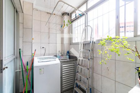 Apartamento à venda com 77m², 1 quarto e 1 vaga Apartamento à venda com 77m², 1 quarto e 1 vagaÁrea de Serviço