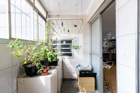 Apartamento à venda com 77m², 1 quarto e 1 vaga Apartamento à venda com 77m², 1 quarto e 1 vagaÁrea de Serviço