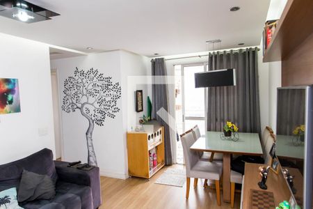 Sala de apartamento para alugar com 3 quartos, 63m² em Piraporinha, Diadema