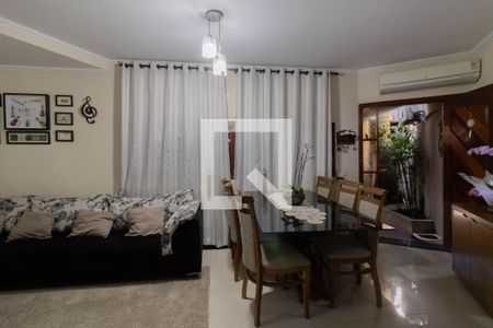 Sala de casa à venda com 3 quartos, 225m² em Jardim Santa Clara, Guarulhos