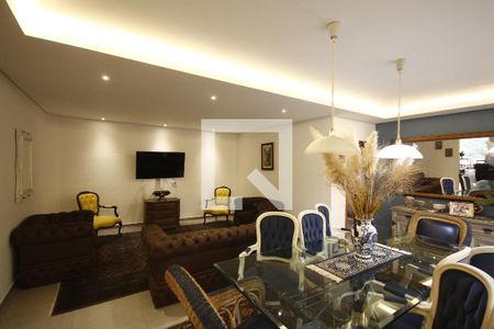 Sala de casa para alugar com 3 quartos, 250m² em Vila Monumento, São Paulo