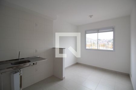 Sala/Cozinha de apartamento para alugar com 2 quartos, 32m² em Vila Nova Curuçá, São Paulo