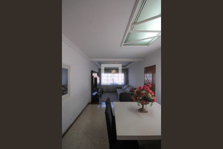 Sala de casa para alugar com 3 quartos, 250m² em Vila Alpina, São Paulo