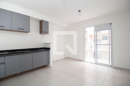 Sala / Cozinha de apartamento para alugar com 1 quarto, 38m² em Vila Palmeiras, São Paulo