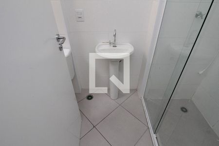Banheiro de apartamento para alugar com 1 quarto, 23m² em República, São Paulo